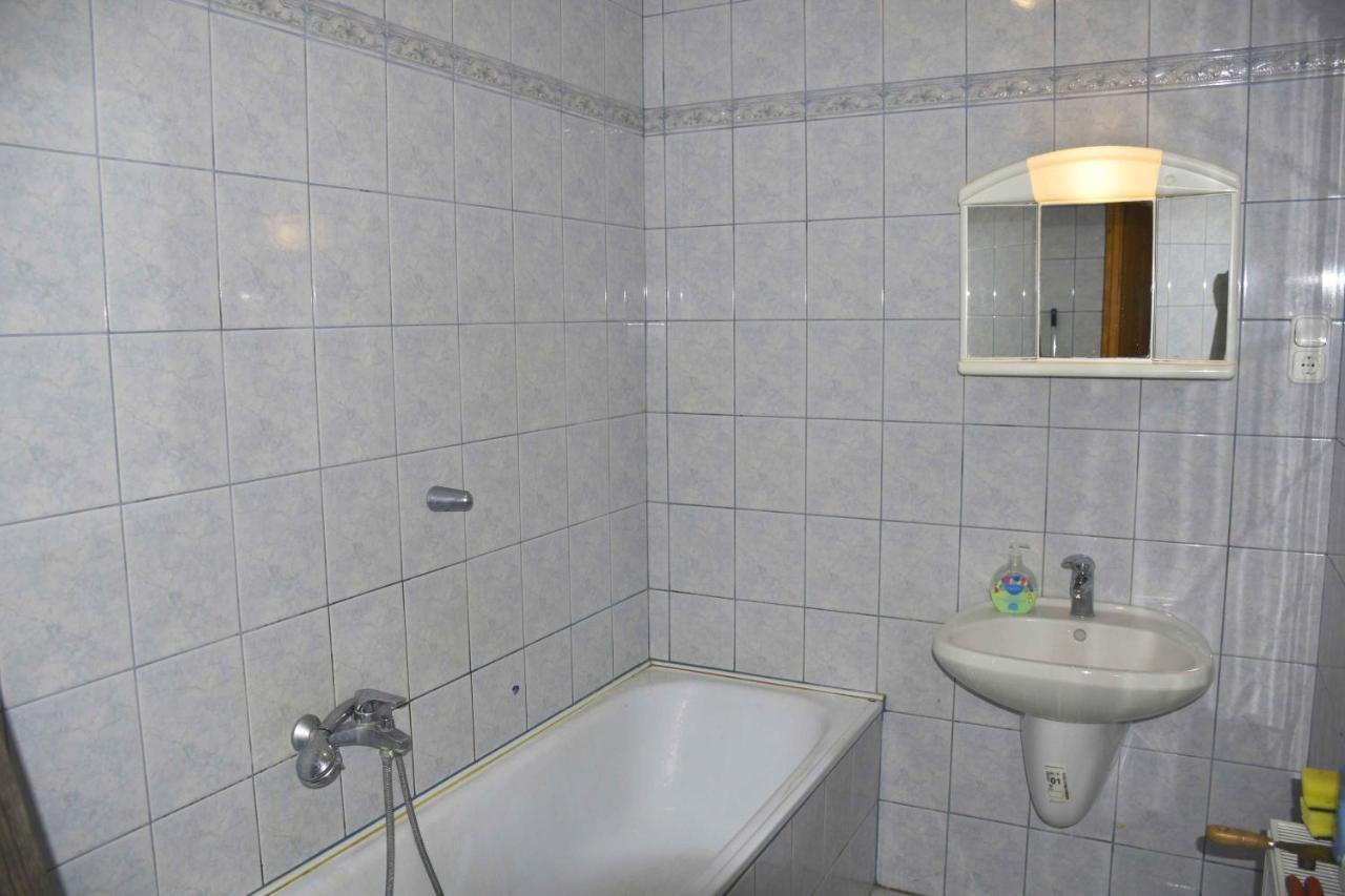 Pilikán Apartments Lenti Esterno foto